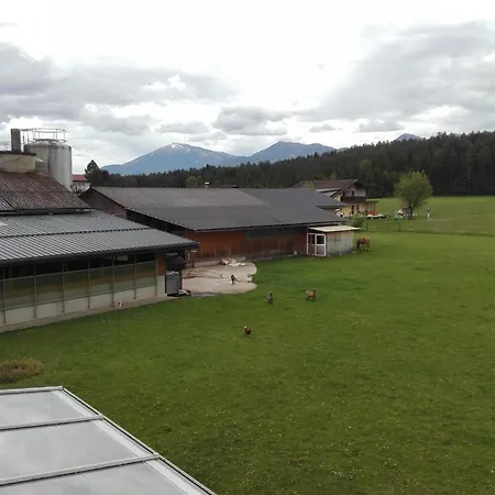 Bauernhof-pension Puschnikhof בית חווה Unternarrach